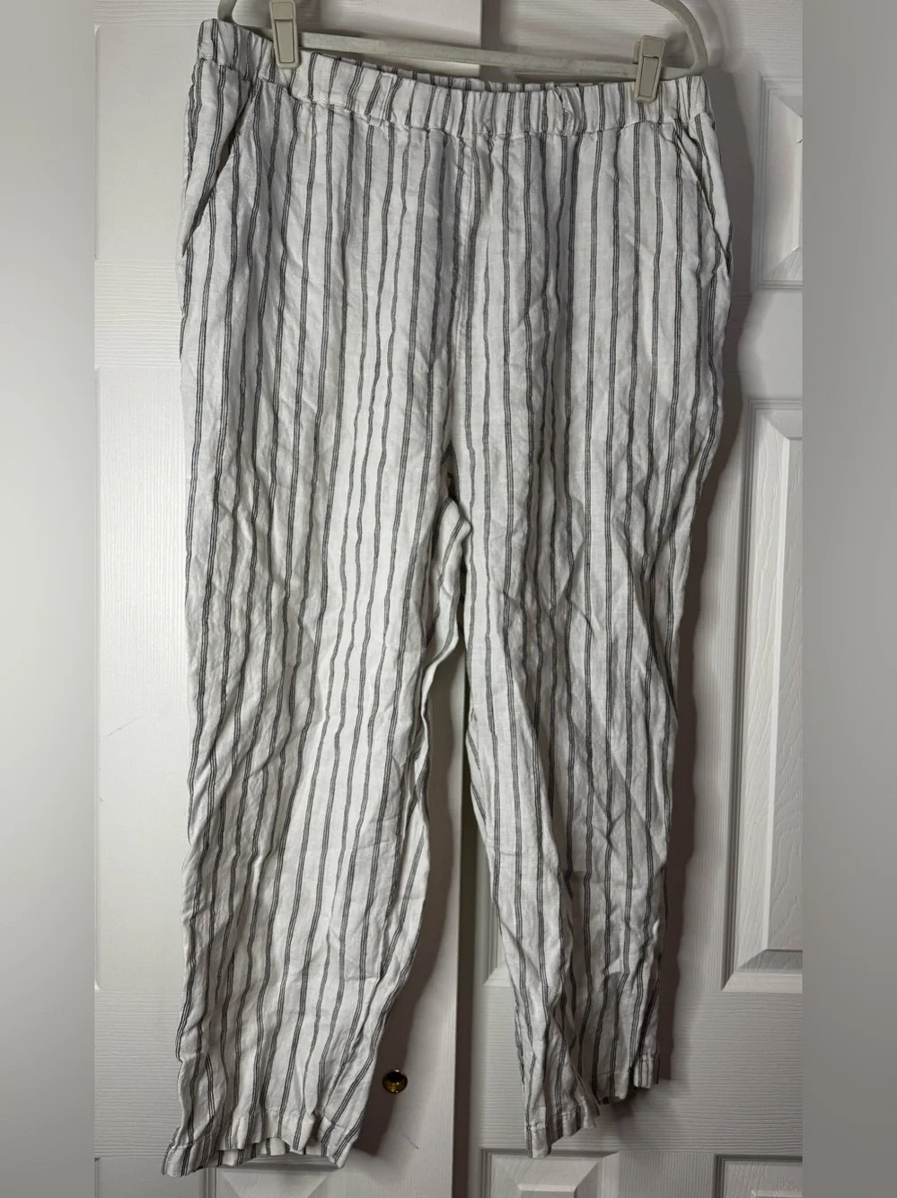 Quince Italian Linen Gray and White Striped Straight Leg Ankle Pants - Size XL